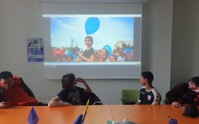 Journée de l’Europe au lycée Henri Fertet de Gray : animation d’un cours de langue par les ambassadeurs juniors du Parlement Européen